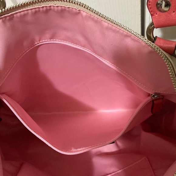 Authentic Coach purse with pink handles - Picture 6 of 9